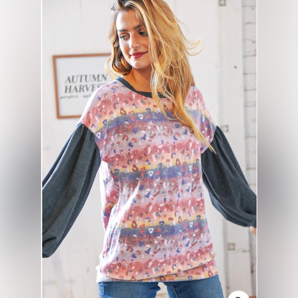 Charcoal Multi Color Animal Print Bubble Sleeve Top - Picture 3 of 6